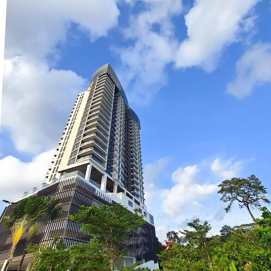 Ramada Suites By Wyndham The Straits Johor Bahru Exterior foto